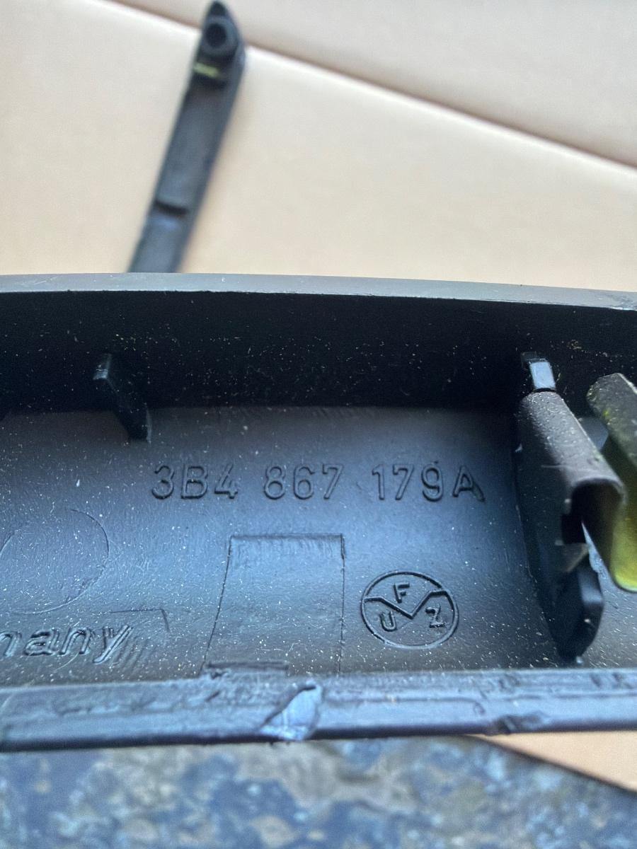 Maner interior portiera stanga spate VOLKSWAGEN PASSAT 3B3 2000 - 2005 1.9 TDI AVF, AWX 3B4867179A