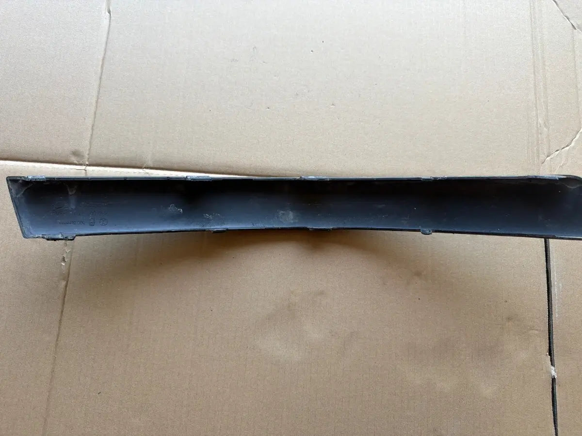 Ornament bara de protectie fata stanga VOLKSWAGEN PASSAT 3B3 2000 - 2005 1.9 TDI AVF, AWX 3B0807717D