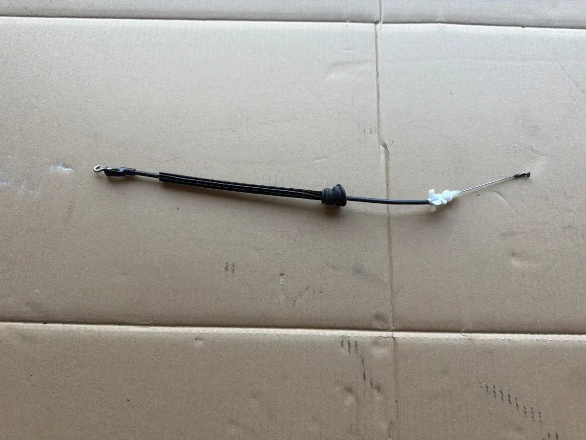 Cablu portiera dreapta spate VOLKSWAGEN PASSAT 365 2010 - 2014 2.0 TDi BlueMotion CFFB 3AA837085A