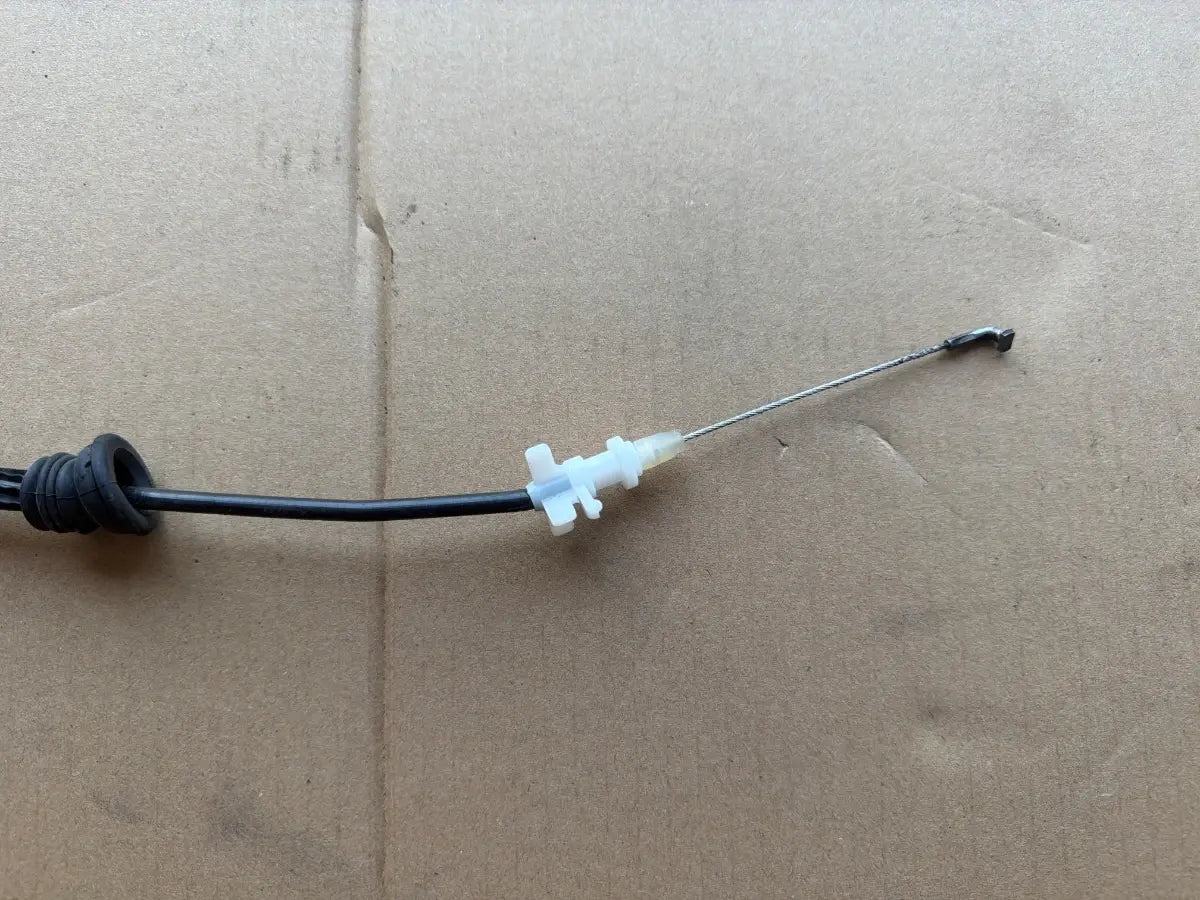 Cablu portiera dreapta spate VOLKSWAGEN PASSAT 365 2010 - 2014 2.0 TDi BlueMotion CFFB 3AA837085A