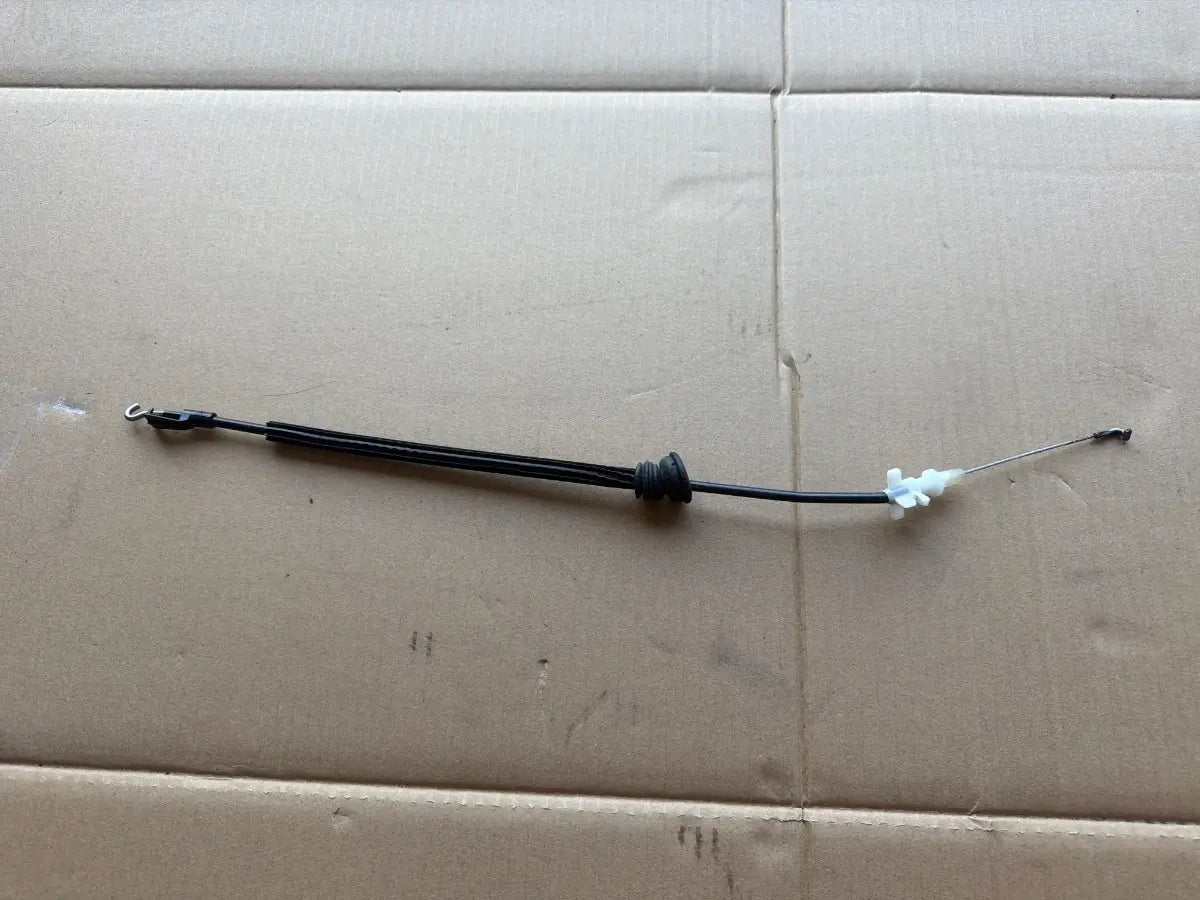 Cablu portiera dreapta spate VOLKSWAGEN PASSAT 365 2010 - 2014 2.0 TDi BlueMotion CFFB 3AA837085A