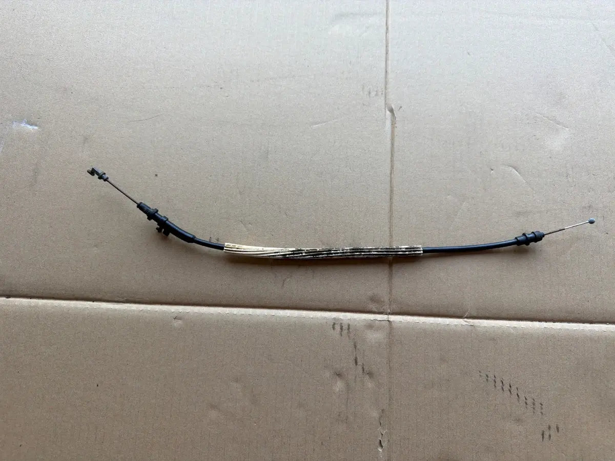 Cablu portiera stanga spate VOLKSWAGEN PASSAT 365 2010 - 2014 2.0 TDi BlueMotion CFFB 3C0837017