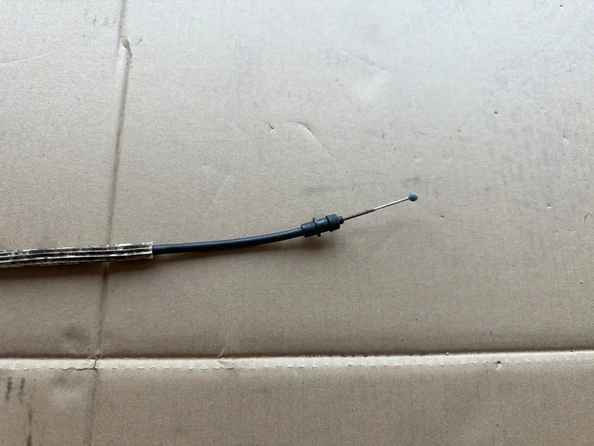 Cablu portiera stanga spate VOLKSWAGEN PASSAT 365 2010 - 2014 2.0 TDi BlueMotion CFFB 3C0837017