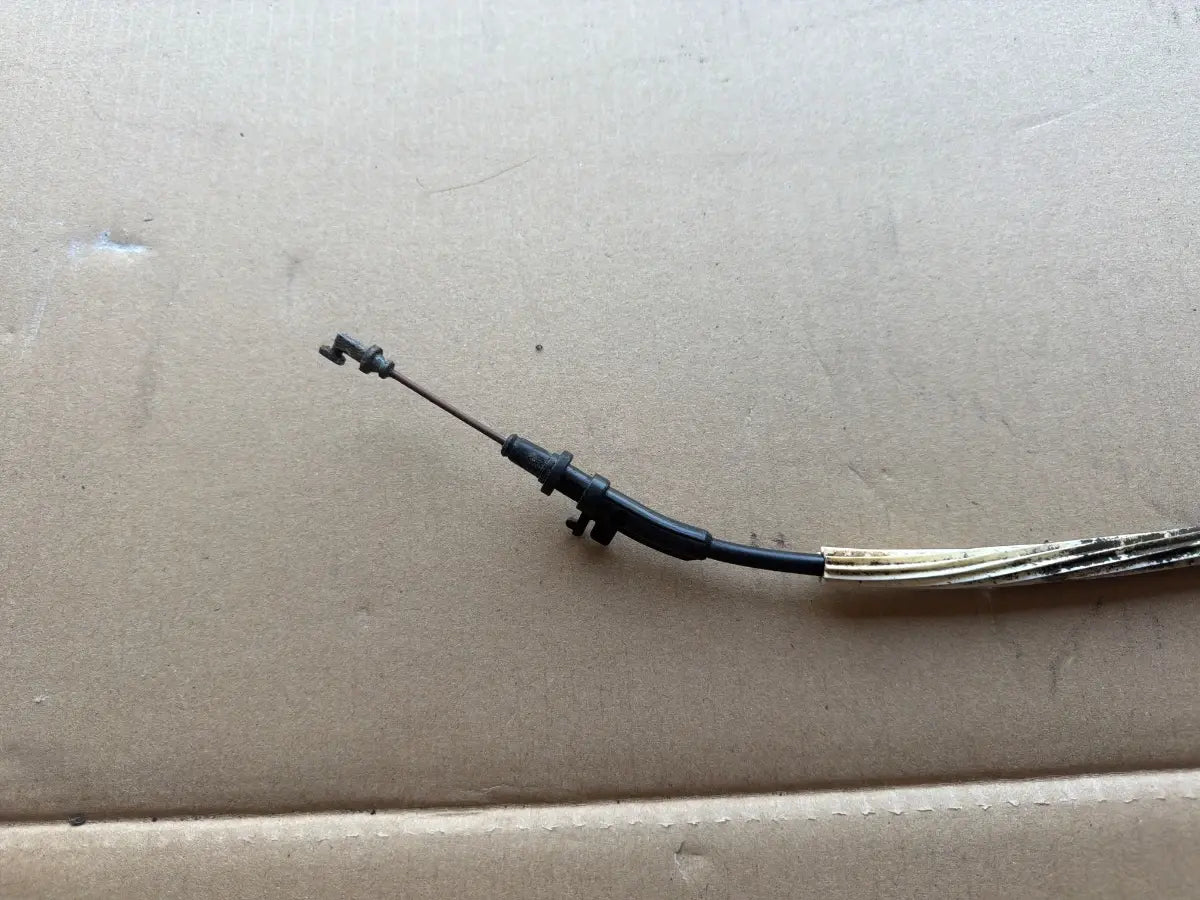 Cablu portiera stanga spate VOLKSWAGEN PASSAT 365 2010 - 2014 2.0 TDi BlueMotion CFFB 3C0837017