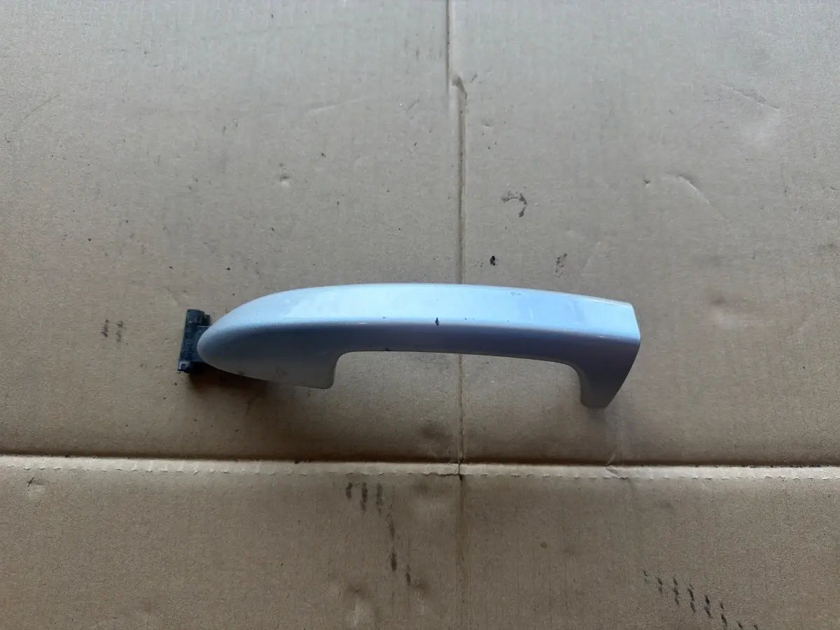 Maner exterior portiera spate dreapta LA7W VOLKSWAGEN PASSAT 365 2010 - 2014 3C0837206