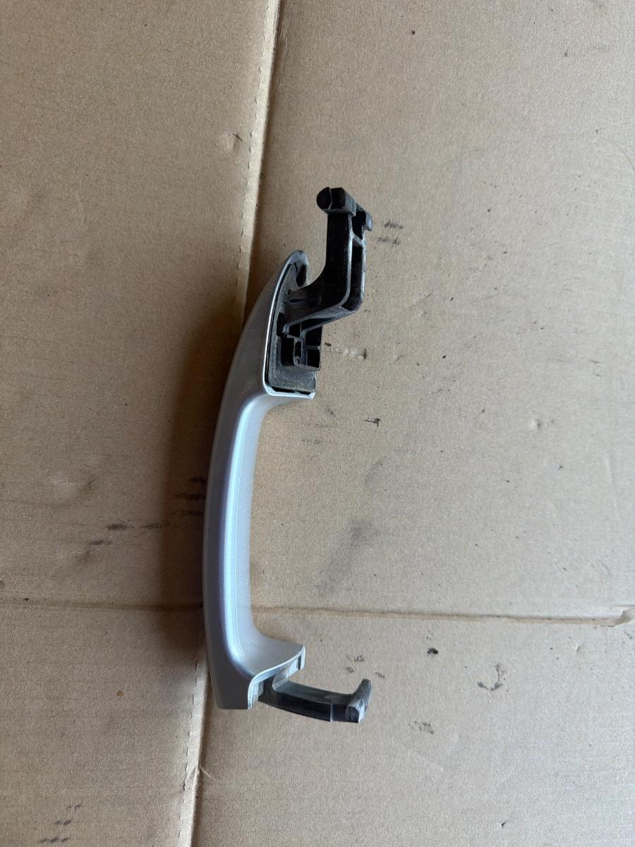 Maner exterior portiera spate dreapta LA7W VOLKSWAGEN PASSAT 365 2010 - 2014 3C0837206