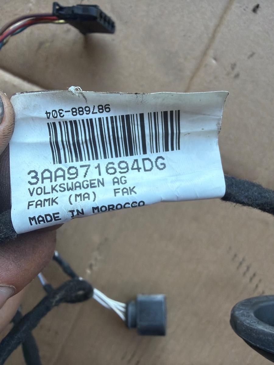 Cablaj portiera dreapta spate VOLKSWAGEN PASSAT 365 2010 - 2014 2.0 TDi BlueMotion CFFB 3AA971694DG
