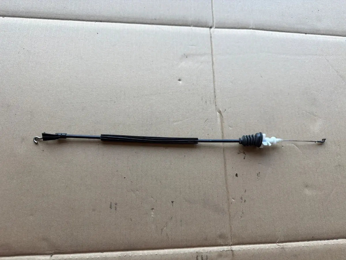 Cablu portiera spate stanga VOLKSWAGEN PASSAT 365 2010 - 2014 2.0 TDi BlueMotion CFFB 3AA839085B
