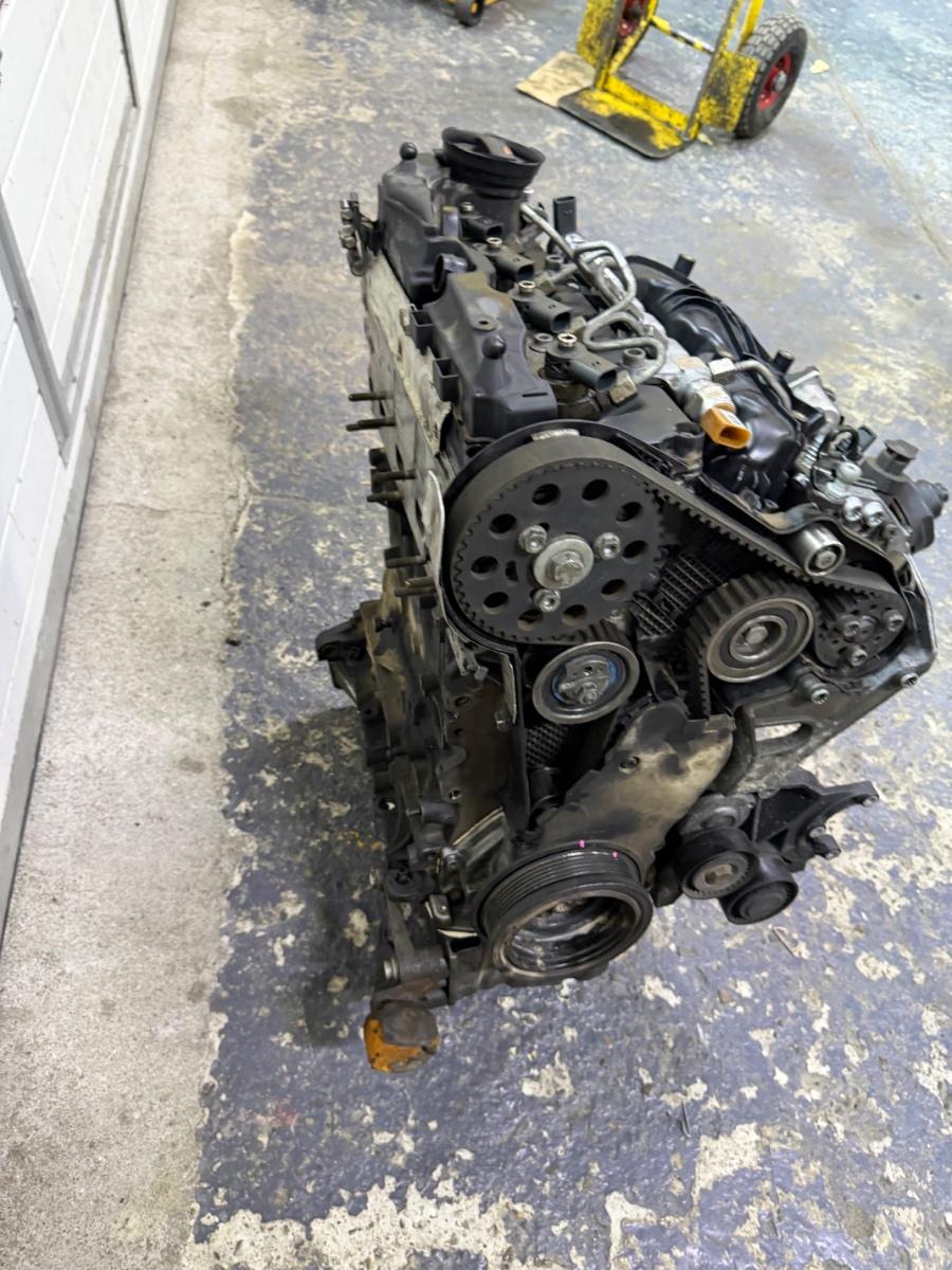 Motor complet cu injectie AUDI Q5 8RB 2011 - 2015 2.0 TDI CGLB CGL CGLC CGLD