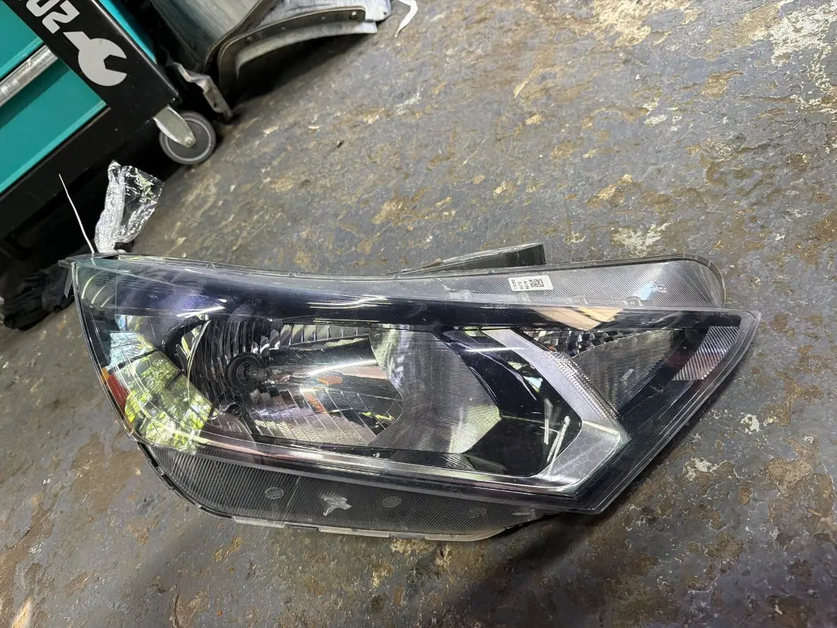 Far dreapta halogen complet de Europa HYUNDAI i20 [ 2020 -> ]