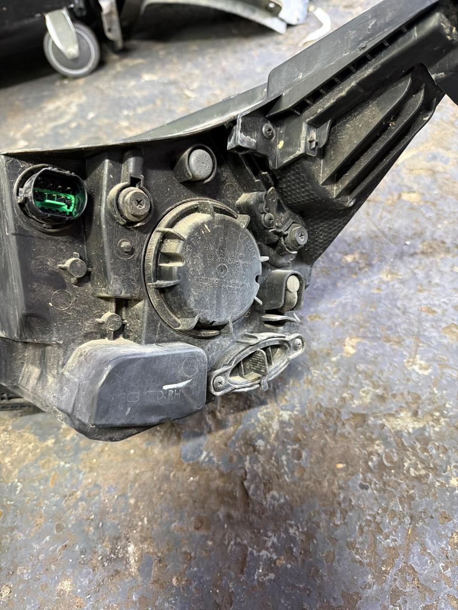 Far dreapta halogen complet de Europa HYUNDAI i20 [ 2020 -> ]