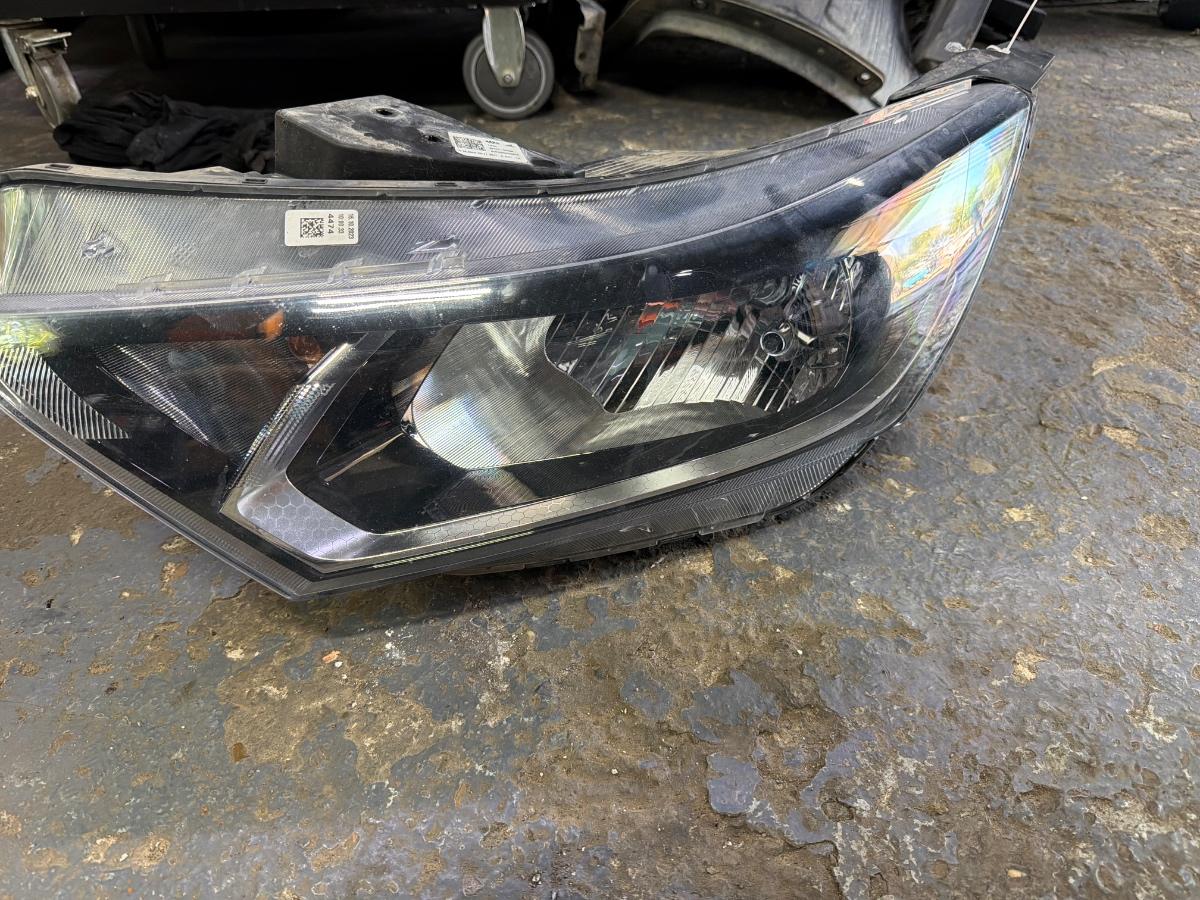 Far stanga halogen complet de Europa HYUNDAI i20 [ 2020 -> ] 92101-Q0000 92101Q0000