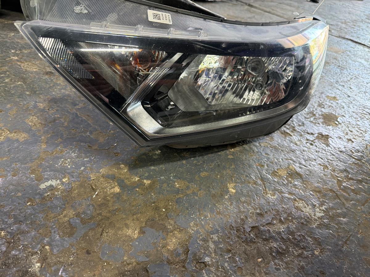 Far stanga halogen complet de Europa HYUNDAI i20 [ 2020 -> ] 92101-Q0000 92101Q0000