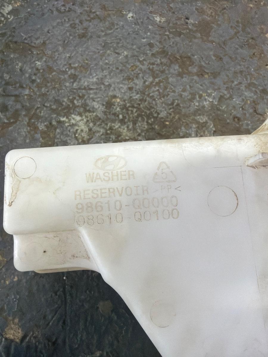 Vas/rezervor lichid de spalare parbriz HYUNDAI i20 [ 2020 -> ] 98610-Q0000 98610Q0000