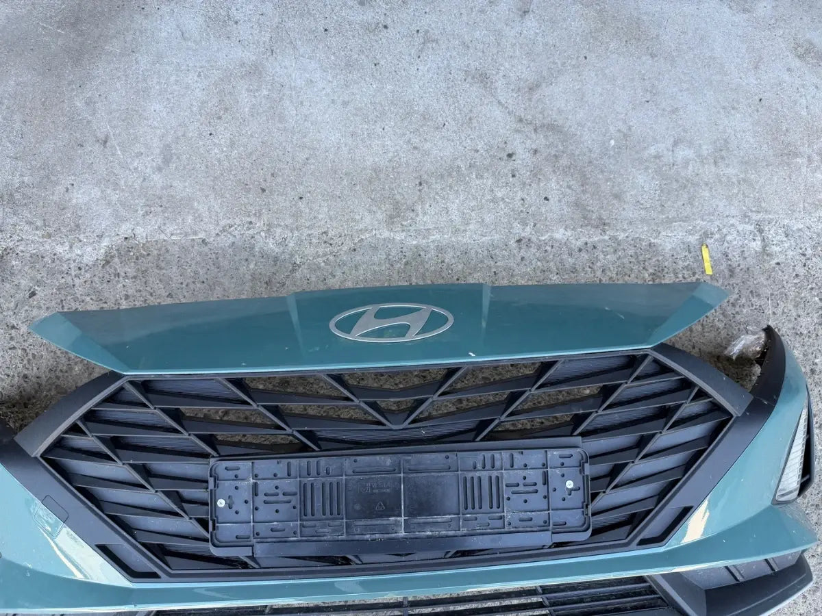 Bara fata completa cu grile proiectoare HYUNDAI i20 [ 2024 - 2026 ] Facelift