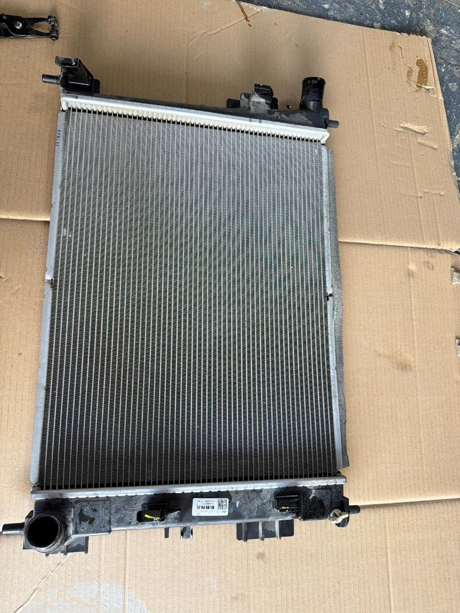Radiator lichid de racire HYUNDAI i20 [ 2020 -> ] 25310-Q0000 25310Q0000