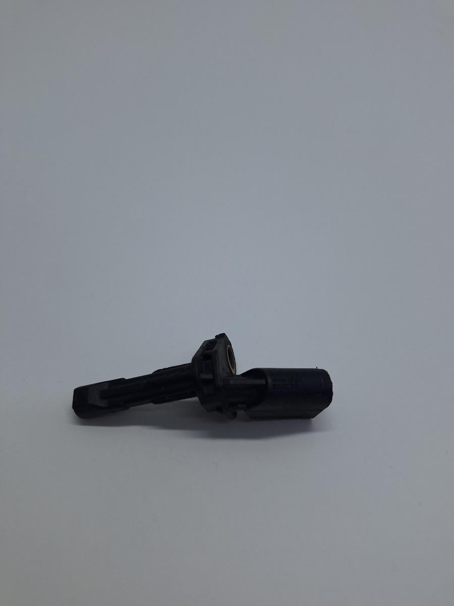 Senzor viteza roata frana ABS stanga spate VOLKSWAGEN GOLF V 1K1 2003 - 2009 1.9 TDI BKC, BLS, BXE 1K0927807