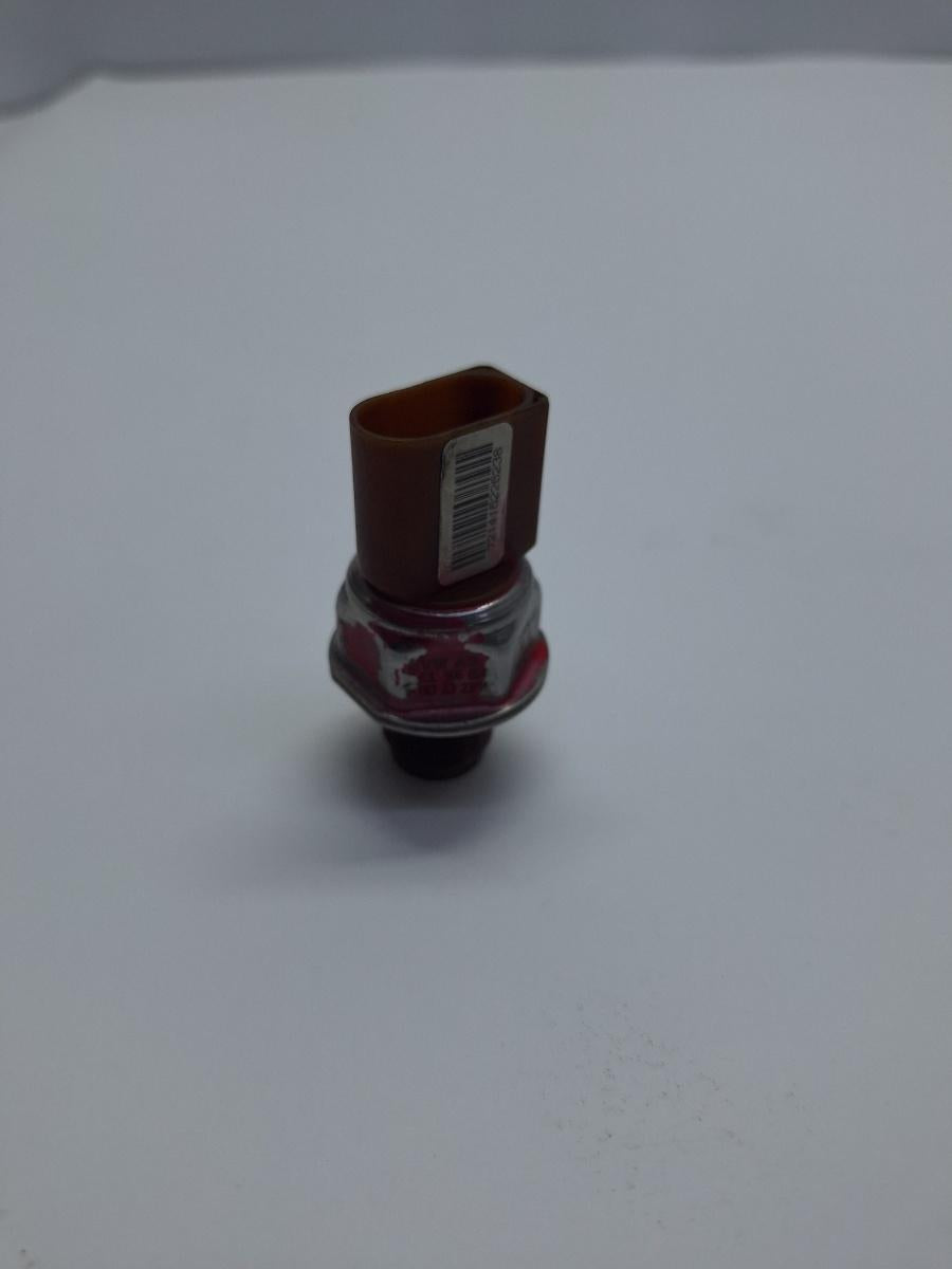 Senzor presiune combustibil VOLKSWAGEN PASSAT Variant 3G5 2014 -> 2.0 TDI CRLB, DBGA, DFGA, VOLKSWAGEN PASSAT 365 2010 - 2014 2.0 TDi BlueMotion CFFB 03L906054