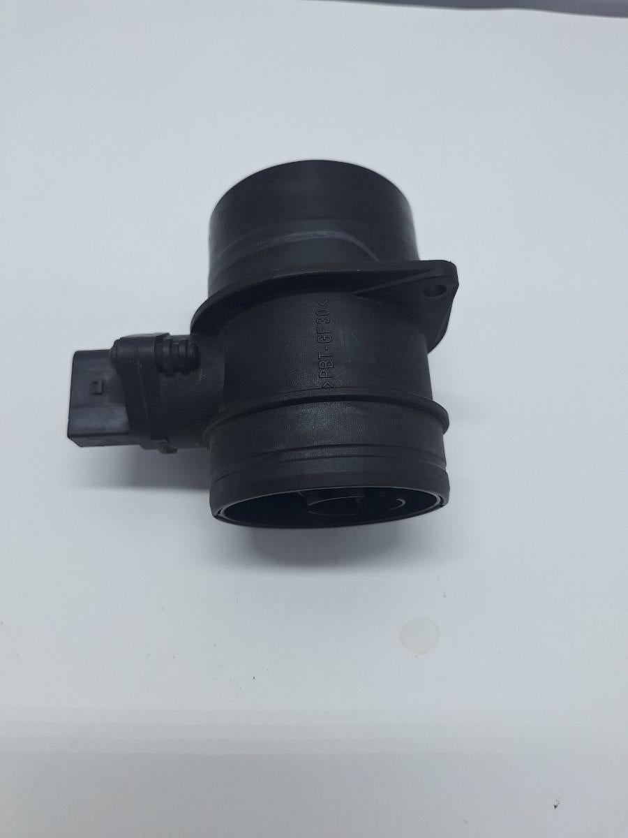 Debitmetru VOLKSWAGEN PASSAT Variant 3C5 2005 - 2011 2.0 TDI 16V BKP, CBAB BOSCH 0281002461 074906461B