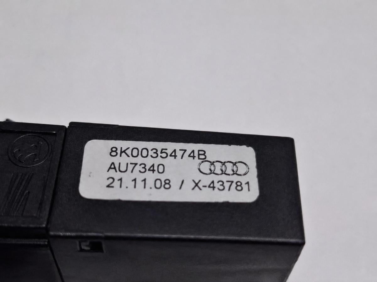 Priza AUX AUDI A4 IV Avant 8K5, B8 2007 - 2015 2.0 TDI CAGA, CJCA, CMEA, CMFA 8K0035474B