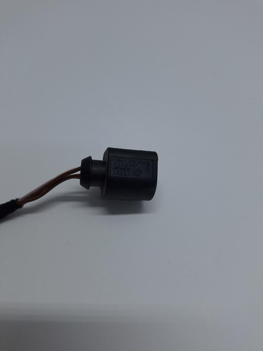 Mufa conector VOLKSWAGEN PASSAT 3B3 2000 - 2005 1.9 TDI AVF, AWX 4B0973712