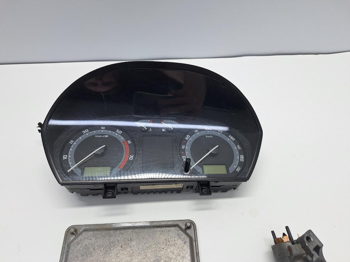 Kit de pornire cu butuci si contact SKODA FABIA 6Y2 1999 - 2008 SIEMENS 5WP4029202 03D906033C