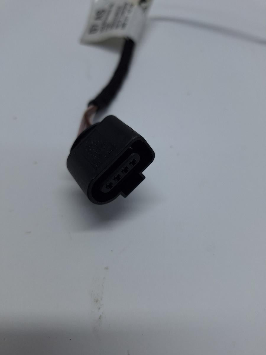 Mufa conector VOLKSWAGEN GOLF PLUS 5M1, 521 2004 - 2013 2.0 TDI BMM 1J0973704