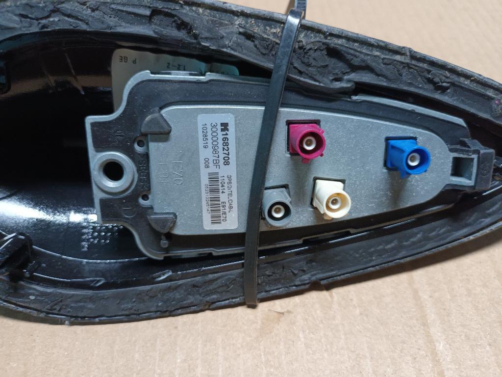 Antena gps bmw e90 e91 e70 e71 x5 x6 f15 f16 f20 f21 f32 f33 f36 30000987bf 1682708 1028519