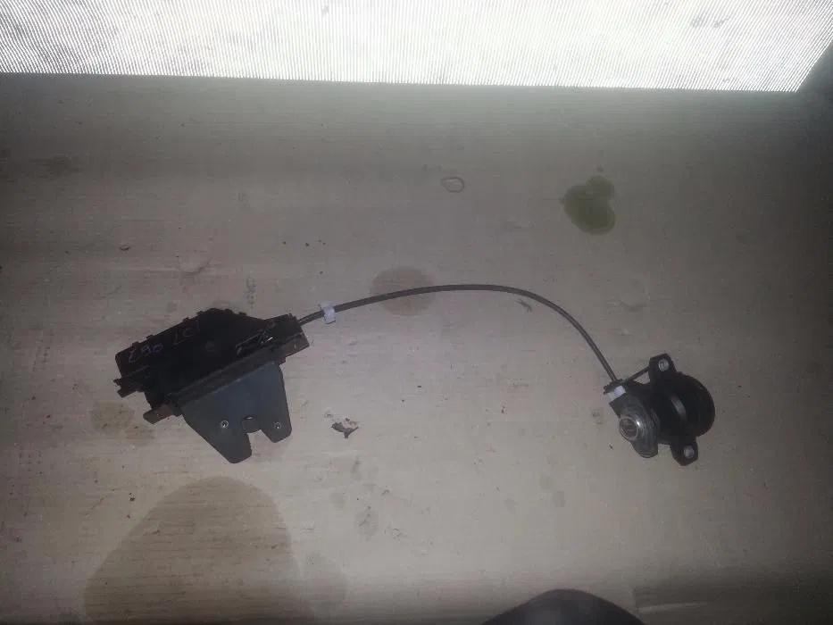 Broasca portbagaj bmw seria 3 e90 2004-2011