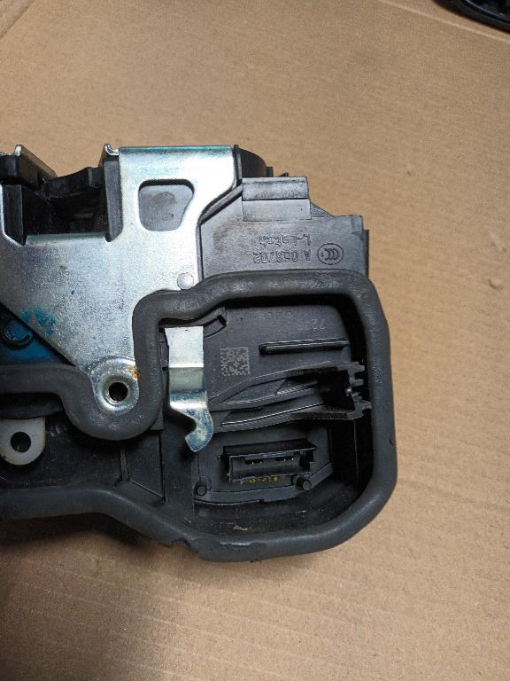 Broasca dreapta fata bmw e70 x5 f25 x3 e83 e71 51217276668 7276668 51217318416 7318416