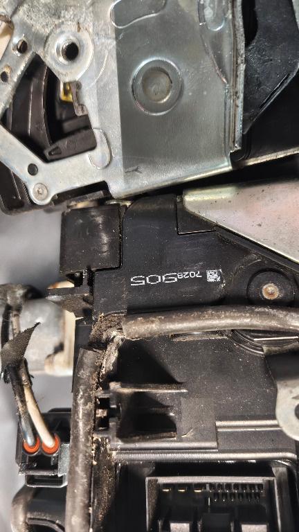 Broasca soft close bmw e65 e66 seria 7 7028908 7028905 7028910 7028909 51217028908 51217028905 51217028909