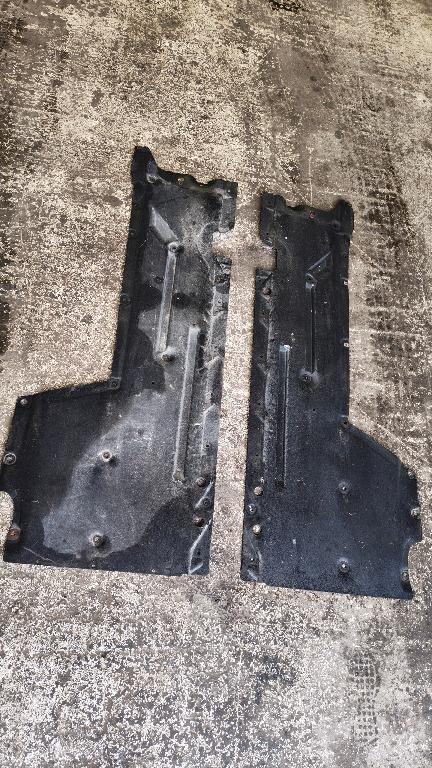 SCUT LATERAL STANGA/DREAPTA BMW f20 f21 f22 f23 f30 f31 f34 f31 f32 f33 f36 51757241834 51757241835 7241835