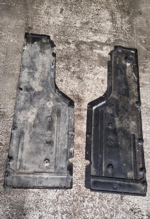 Scut stanga/dreapta bmw e60 e61 seria 5 51717033758 7033758 51717033757 7033757