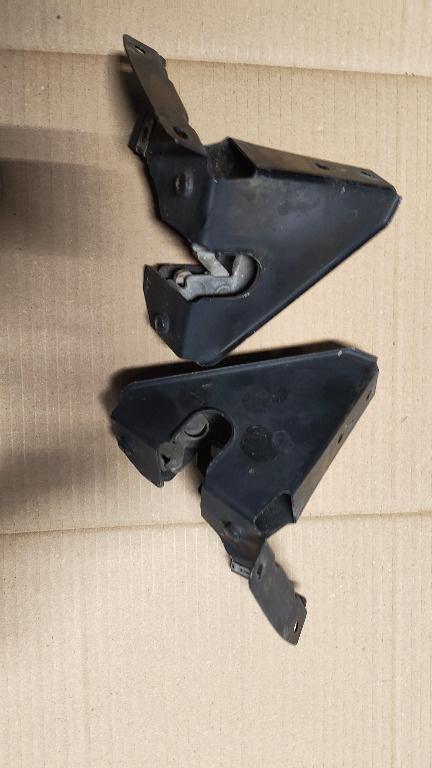 Broasca capota BMW Seria 3 E90/E91/E92/E93 (2004 - 2010) 51647116705 51647116706 7116706 7116705