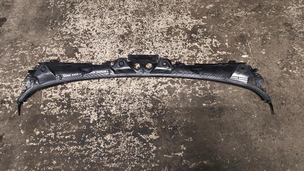 Ornament stergator bmw f34 seria 3 51717285941 7285941
