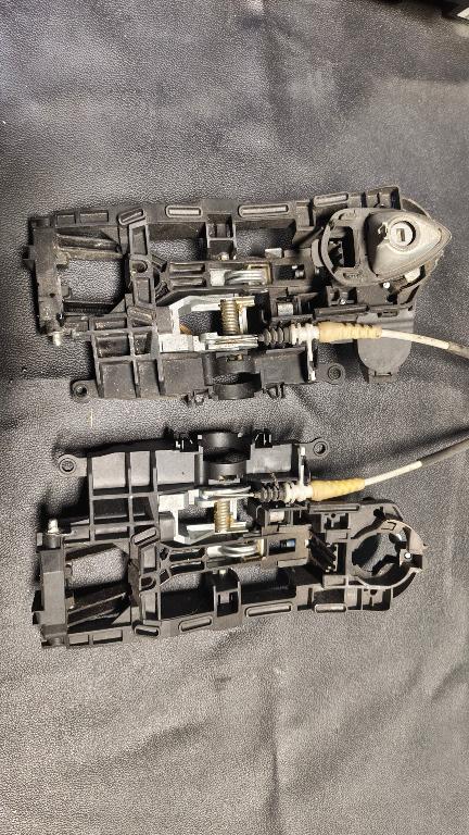 Suport maner bmw f10 f11 f 18 f06 f12 f13 51217175650 51217265083 51217175649 51217175650 7175650 7265083 7175