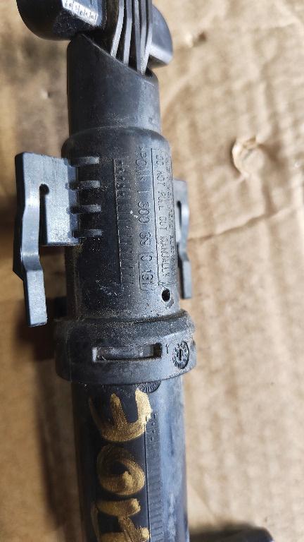 SPALATOR FAR STANGA BMW F10 F11 SERIA 5 1300390131