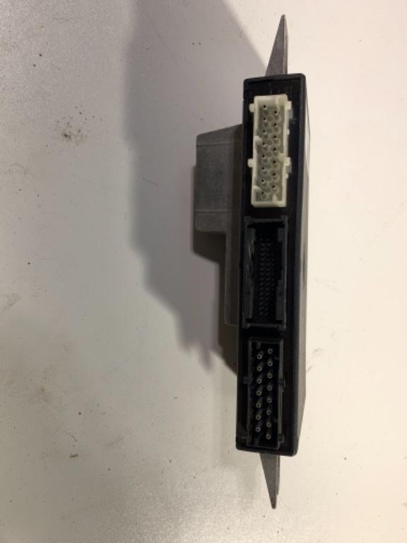 Calculator lumini bmw 7 6135-8370875 8370875