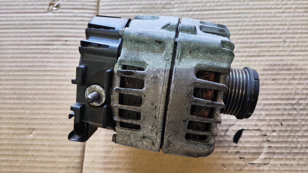 Alternator bmw f30 f31 F20 F21 F31 F34 F32 F33 F36 N47 2.0, 8519890, seria 3 Seria 1 SERIA2 Seria 4