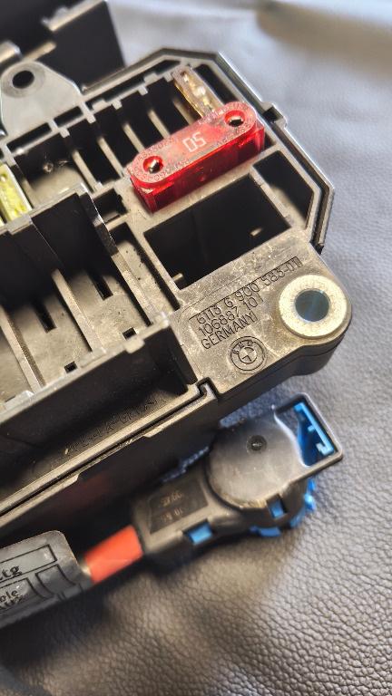 PANOU SIGURANTE BMW E65 E66 SERIA 7 6900583 61316900583 6131690058301 106887101 6900582