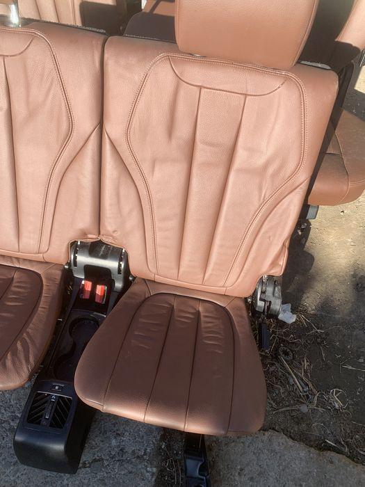 Interior bmw X5 F15 cu incalzire si display 7 locuri