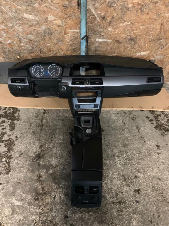 Plansa bord bmw 5 e60 e61 LCI 2007-2010