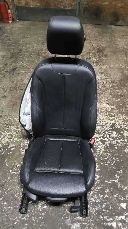 SCAUN PASAGER BMW F30 F31 F34 SERIA 3 CU DEFECT PIELE RECARO