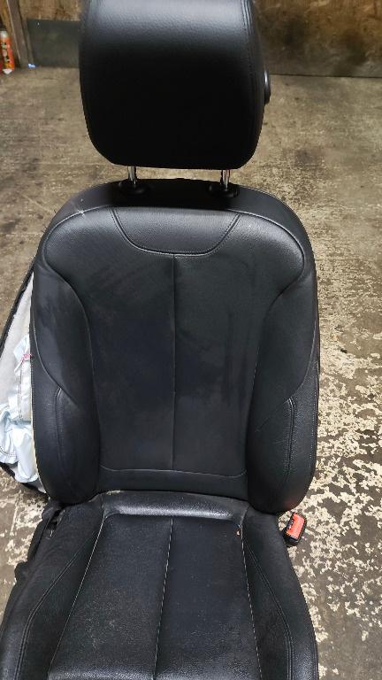 SCAUN PASAGER BMW F30 F31 F34 SERIA 3 CU DEFECT PIELE RECARO