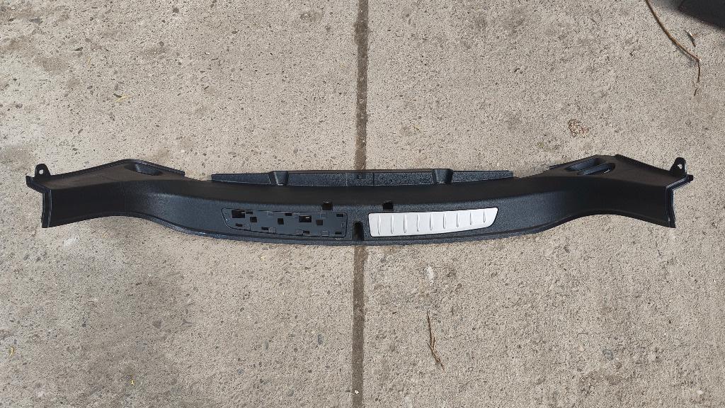 Ornament portbagaj bmw f34 seria 3 51477295576 7295576 51477325793 7325793 51477325792 7325792 51477325791