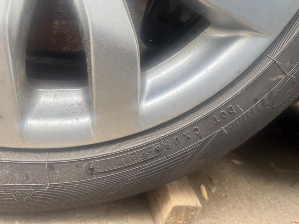 Jante cu cauciucuri m+s bmw f10 f11 seria 5 r17 225/55r17 anvelope iarna