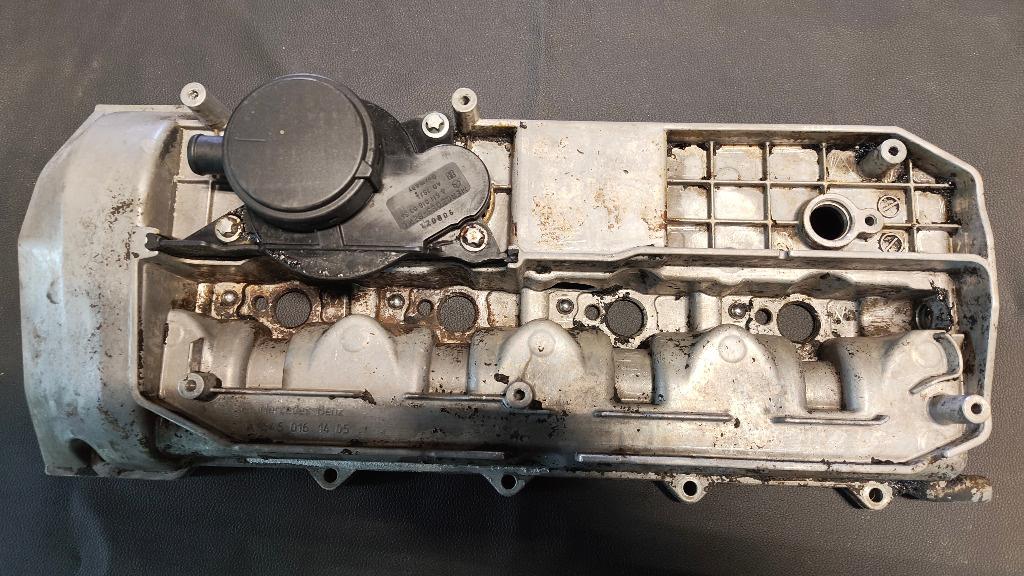 Capac culbutori 2.2 CDI Mercedes Vito / Viano W639 cod A6460161405 a6110160334 0215102f0202