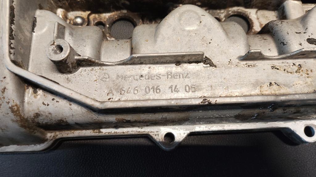 Capac culbutori 2.2 CDI Mercedes Vito / Viano W639 cod A6460161405 a6110160334 0215102f0202