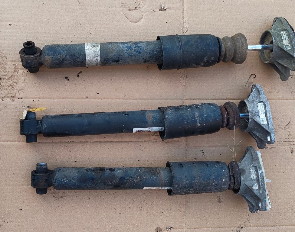 Amortizor spate bmw f30 seria 3 33526791568 6791568 33526868652 6868652 33526874369 6874369