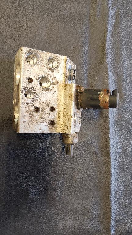 Bloc Valve Dinamic Drive Bmw Seria 7 E65 e66 3 0 D 6758704 Vb675870402 582 7415581 37206758704